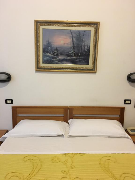 Hotel Dora Turin Exterior foto